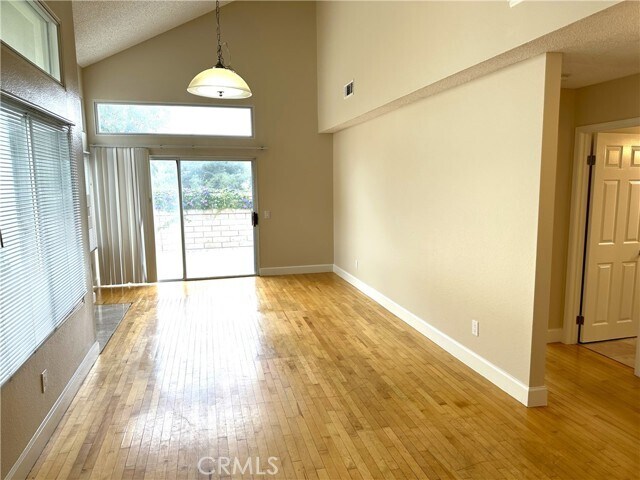 Building Photo - 5847 E Rocking Horse Way