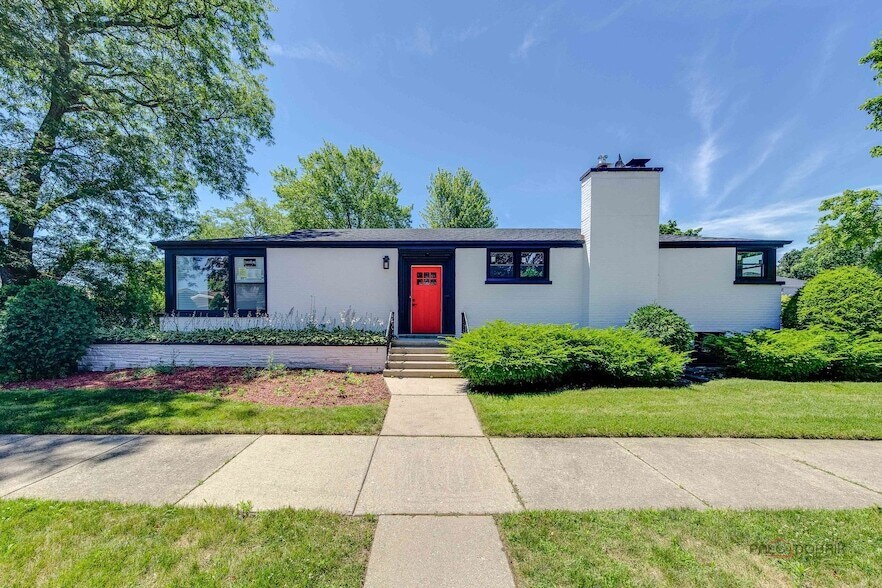 Foto principal - 4021 W Estes Ave