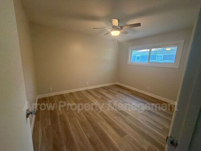 Foto del edificio - 650 E 12th St
