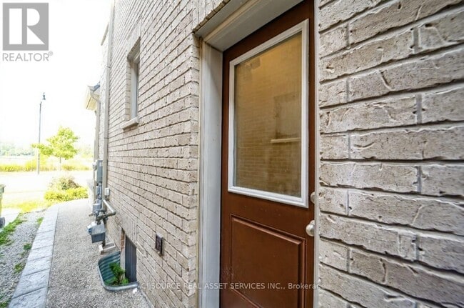 Building Photo - 195 Lionhead Golf Club Rd