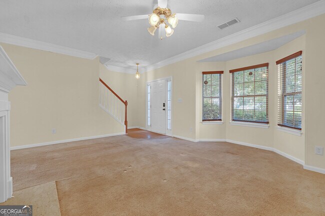 Building Photo - 5475 Hampton Ct