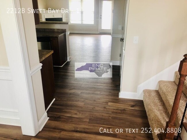 Building Photo - 2212B Sweet Bay Drive.