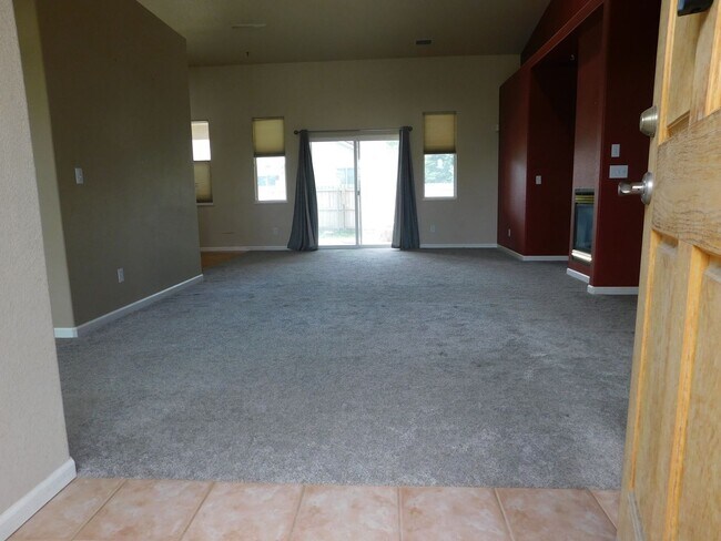 Building Photo - 4 bedroom in Fruita
