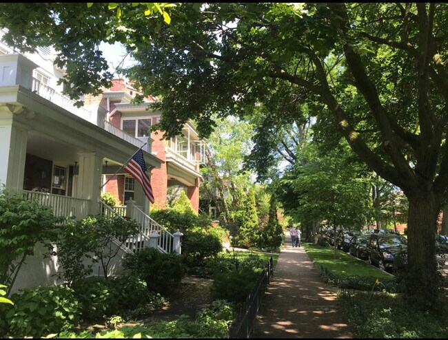 Foto del edificio - 5522 N Wayne Ave