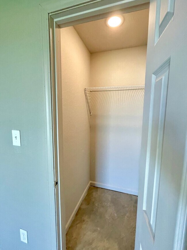 Foto del edificio - 2 Bed / 1 Bath Duplex in Weiner, AR