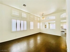 Building Photo - 8736 Vista Ladera Ct