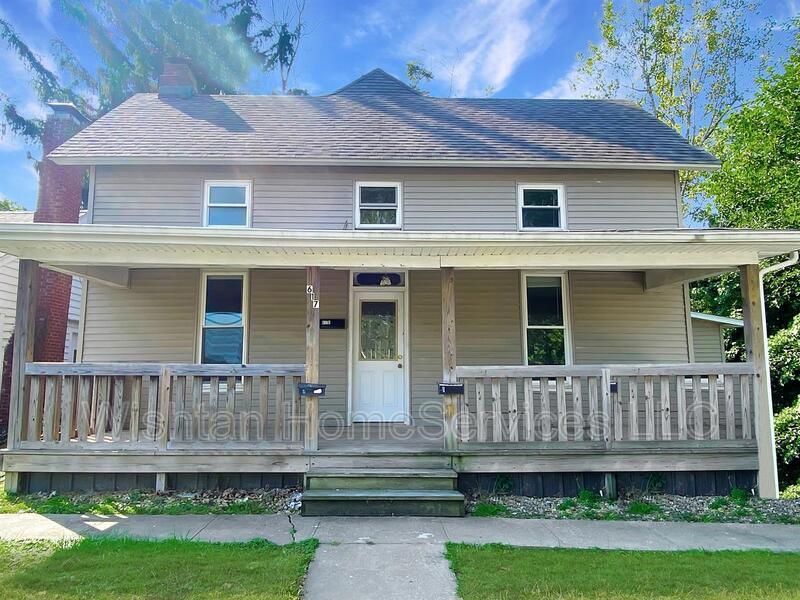 617 W Calhoun St Unit Apt. B, IL 61455 Condo for Rent in