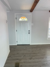 Building Photo - 8920 Hill Top Dr