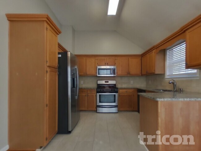 Foto del edificio - 125 Palm Lake Dr