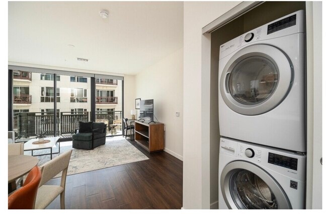 Photo - Rendezvous Urban Flats Apartments