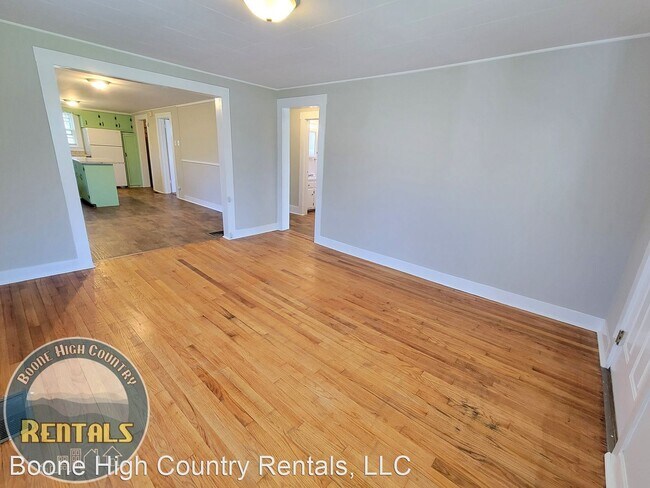 Building Photo - 2 br, 1 bath House - 548 Hill St