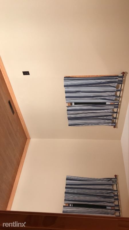 Building Photo - 3 br, 1.5 bath House - 801 New William