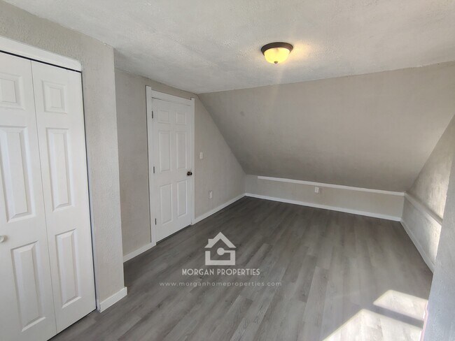 Foto del edificio - 2208 Hendricks St