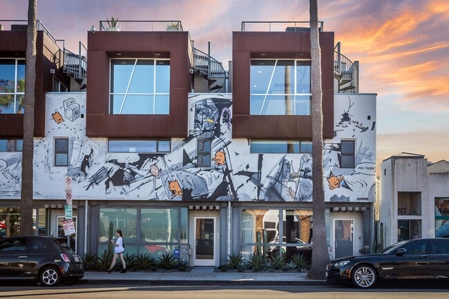 Building Photo - 1212 Abbot Kinney Blvd
