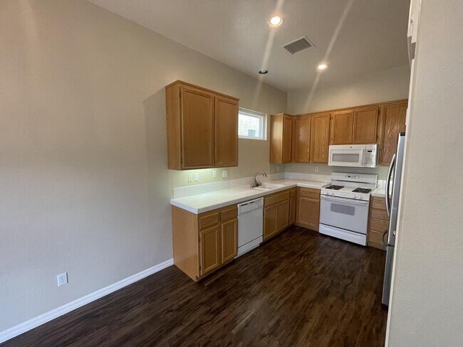 Building Photo - 9334 Galvin Ave