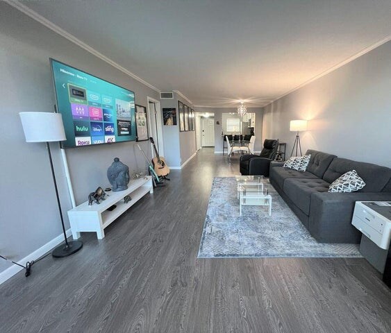 Photo - 2920 SW 22nd Ave Apartment