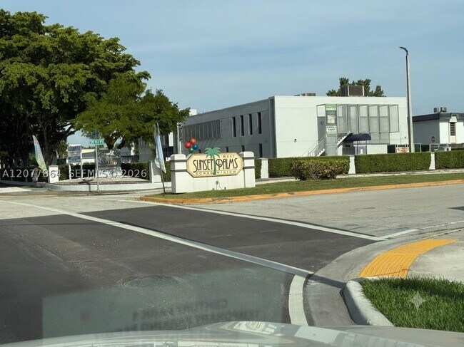 Foto del edificio - 7235 SW 94th Pl