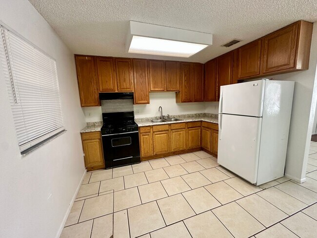Foto del edificio - Charming 3-Bedroom Home in Apopka!