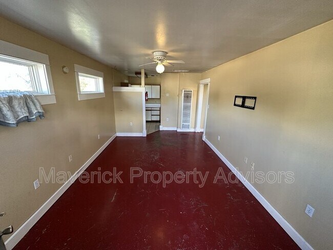 Foto del edificio - 1024 Roma Ave NW