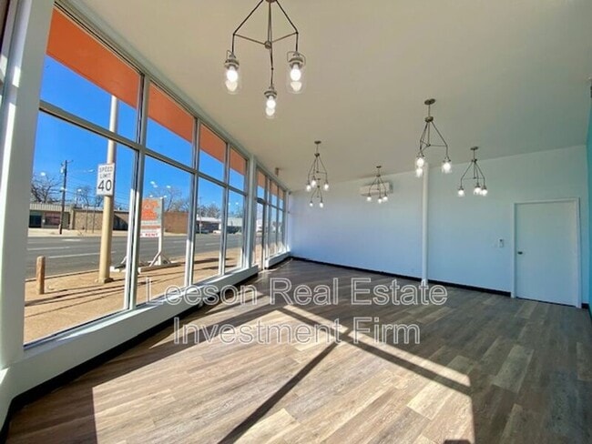 Building Photo - 218-228 North Market Street