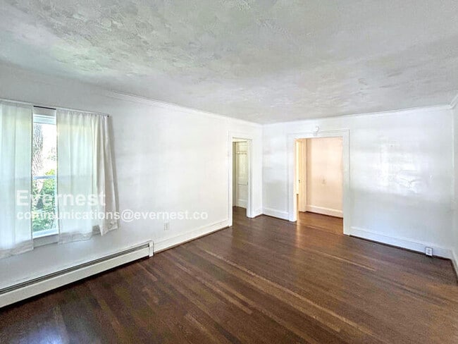 Foto del edificio - 305 N Boundary St