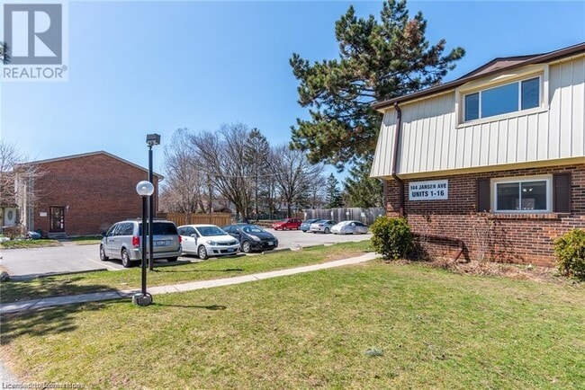 Building Photo - 144 Jansen Ave