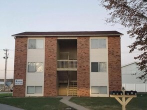 Building Photo - 8 Jardin Ct