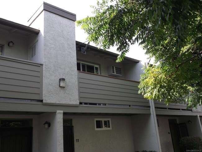 Building Photo - 417 N Citrus Ave