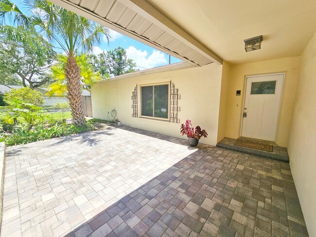 Building Photo - 3 Bedroom 2 Bath Home in Safety Harbor