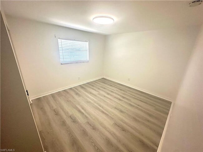 Foto del edificio - 2/2 Condo close to downtown Bonita