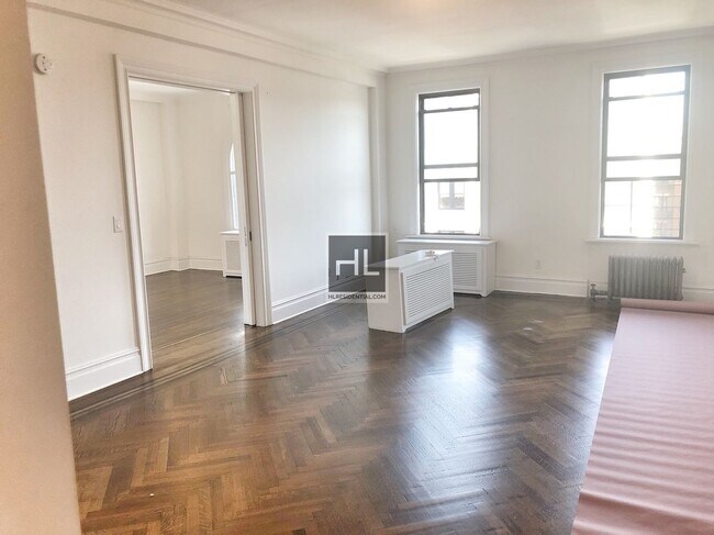 Building Photo - WEST 72 STREET