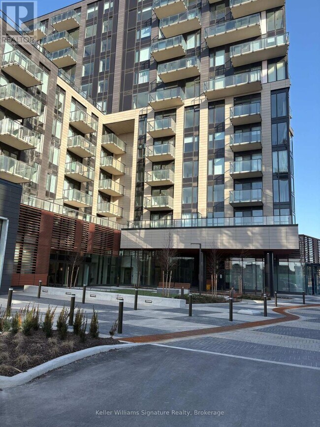 Photo du bâtiment - 1415-1415 Dundas St E