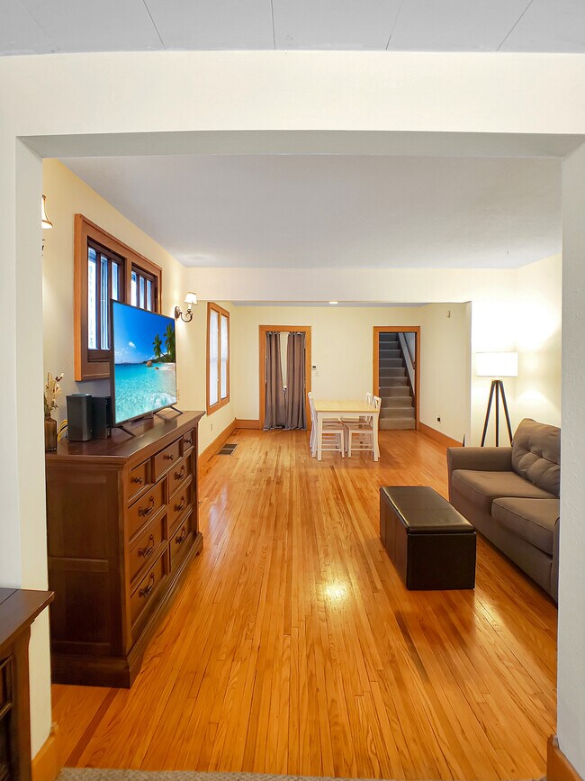 Foto del edificio - 620 N Broad St