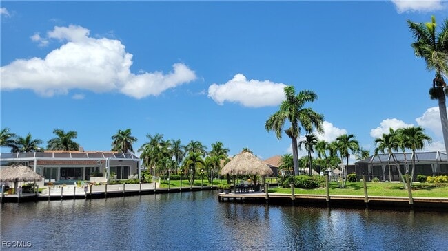 Building Photo - 5638 Riverside Dr