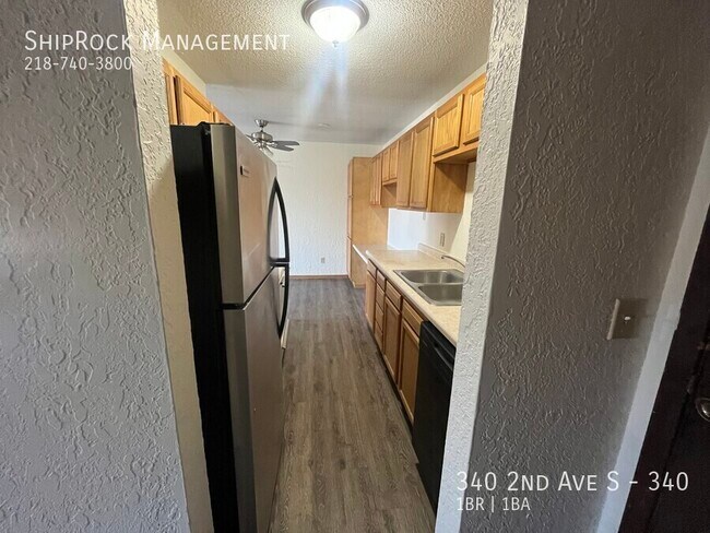 Building Photo - 340 2nd Ave S