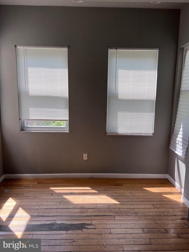 Foto del edificio - 3500 Spring Garden St