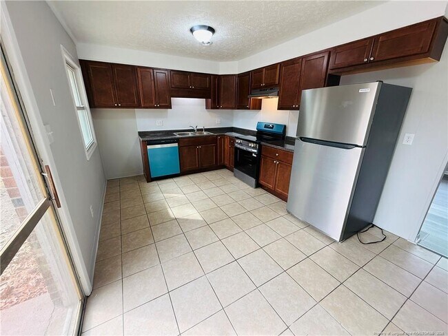 Foto del edificio - 4730 Rosehill Rd