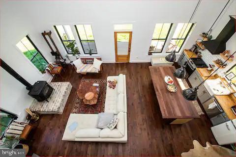 Foto del edificio - 777 Scrabble Rd