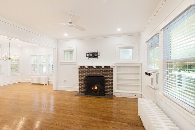 Building Photo - 217 Highwood Ave