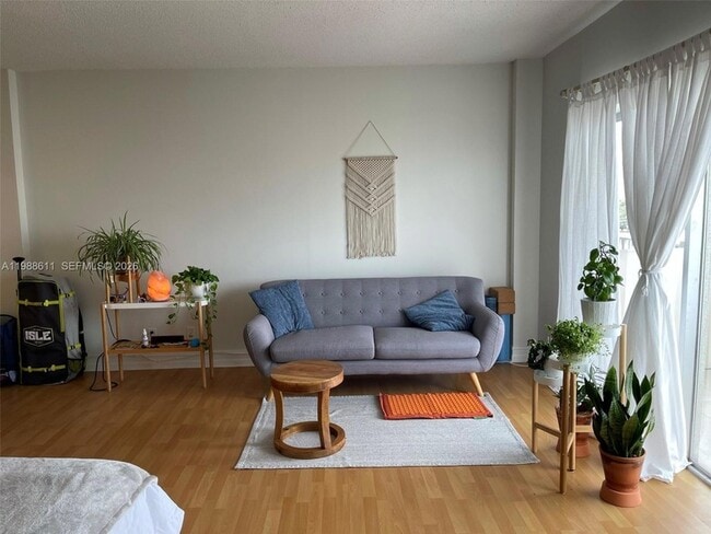 Photo - 1455 N Treasure Dr Apartment