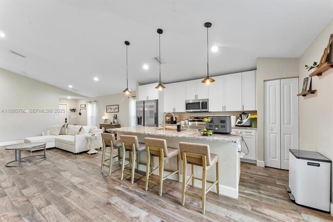 Building Photo - 901 20th St