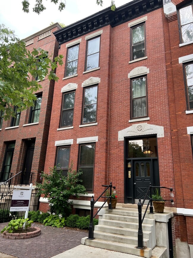 Building Photo - 2121 N Cleveland Ave