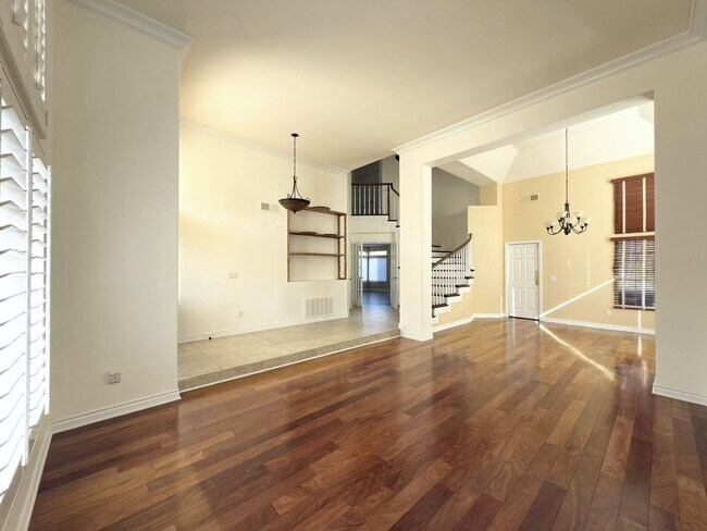 Foto del edificio - Spacious Home in Santa Fe Hills
