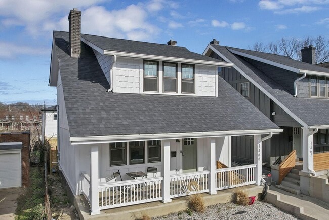 Building Photo - 1466 Hamlet St