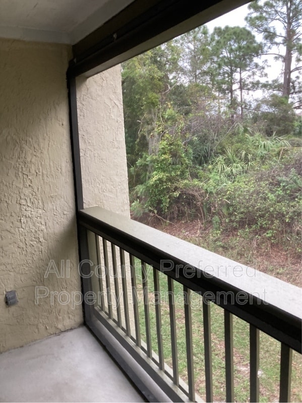 Building Photo - 3555 Sable Palm Ln