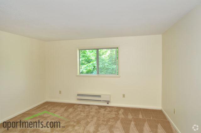 Bedroom - Parkwood Village Apartments