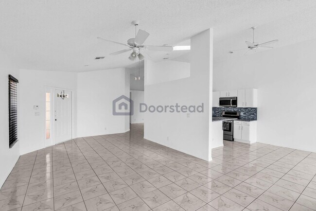 Building Photo - 12382 Pleasant Green Way