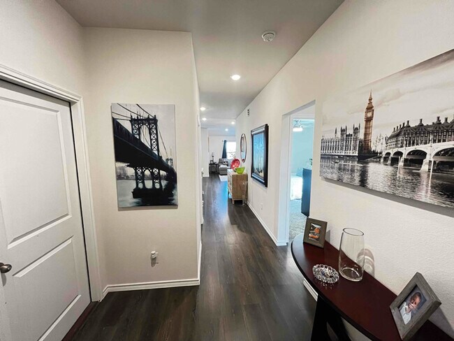 Building Photo - 1207 Premiere Ct