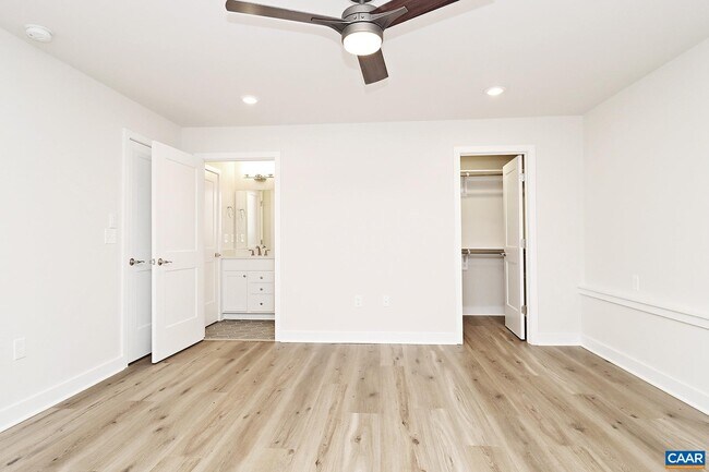 Building Photo - 950 Belvedere Way