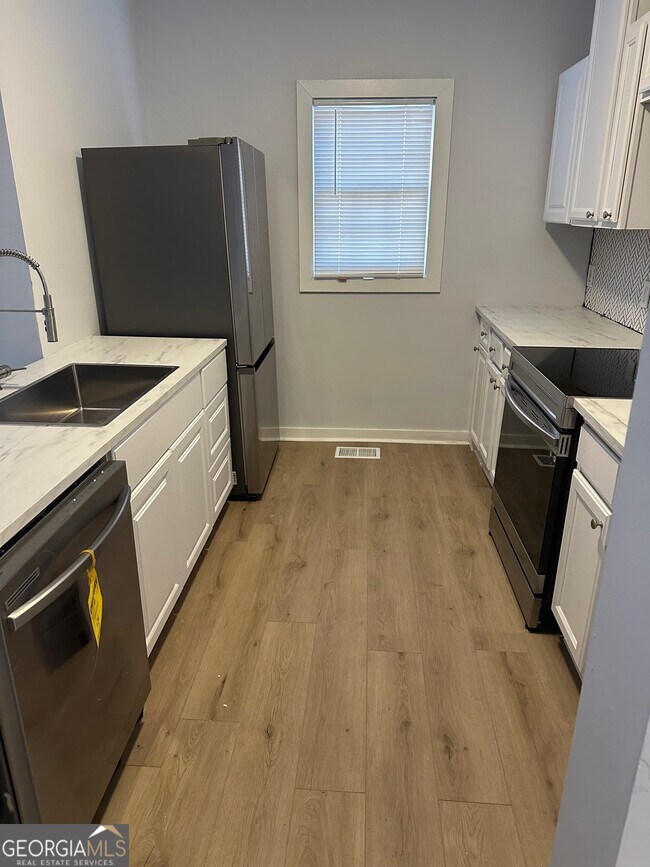 Foto del edificio - 1065 Ada Ave NW